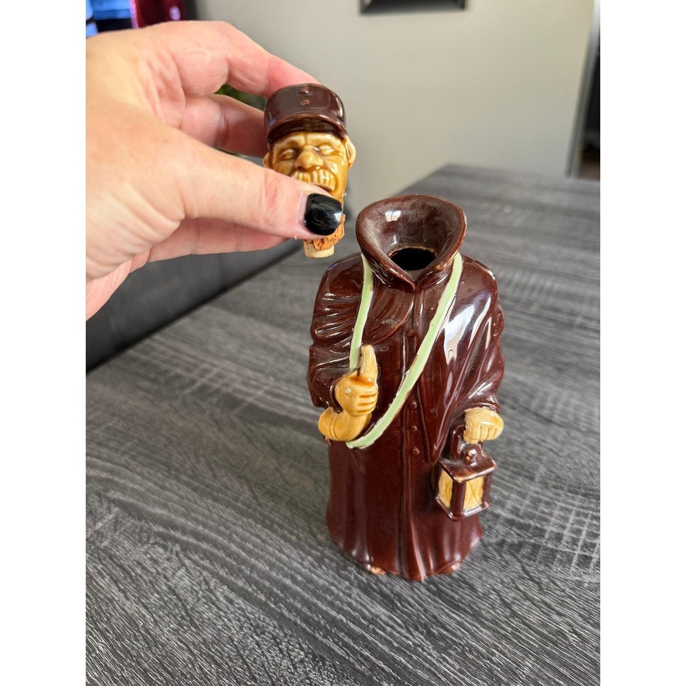 Vintage Moriyama Japan Ceramic Decanter Night Watchman Lantern Figure 1950s - Picture 3 of 4